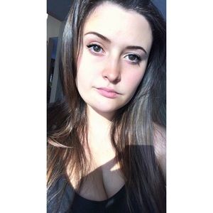 Meet your Posher, Jena